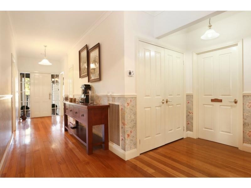 8 Coventry Place, Chirnside Park VIC 3116