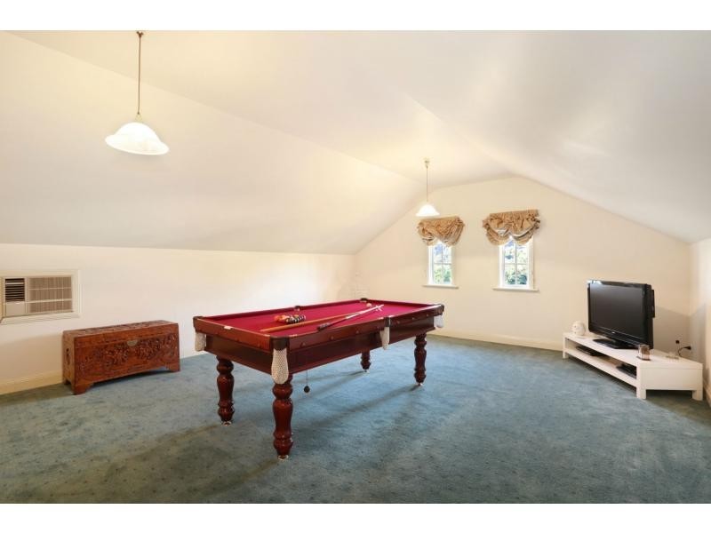 8 Coventry Place, Chirnside Park VIC 3116