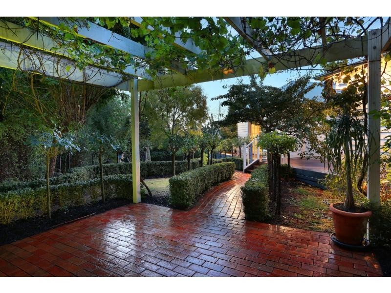 8 Coventry Place, Chirnside Park VIC 3116