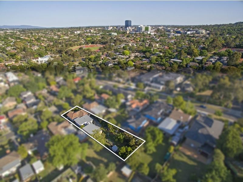 17 Box Hill Crescent, Mont Albert North VIC 3129