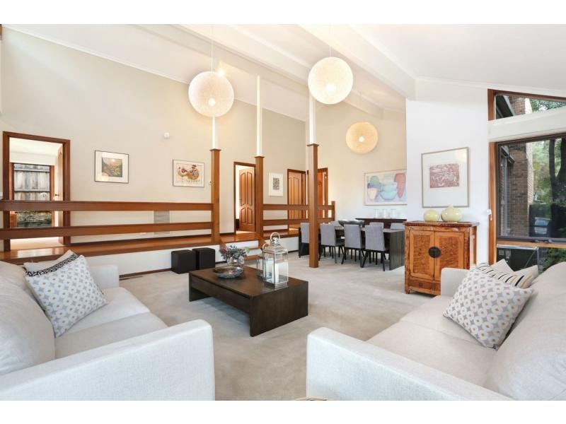 15 Mulawa Street, Croydon North VIC 3136