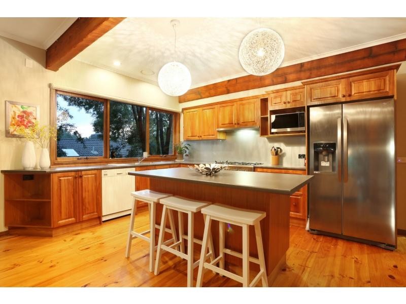 15 Mulawa Street, Croydon North VIC 3136