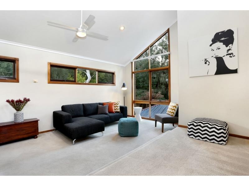 15 Mulawa Street, Croydon North VIC 3136