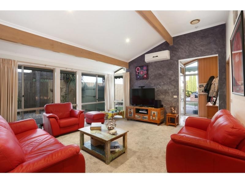 8 Clement Court, Narre Warren South VIC 3805