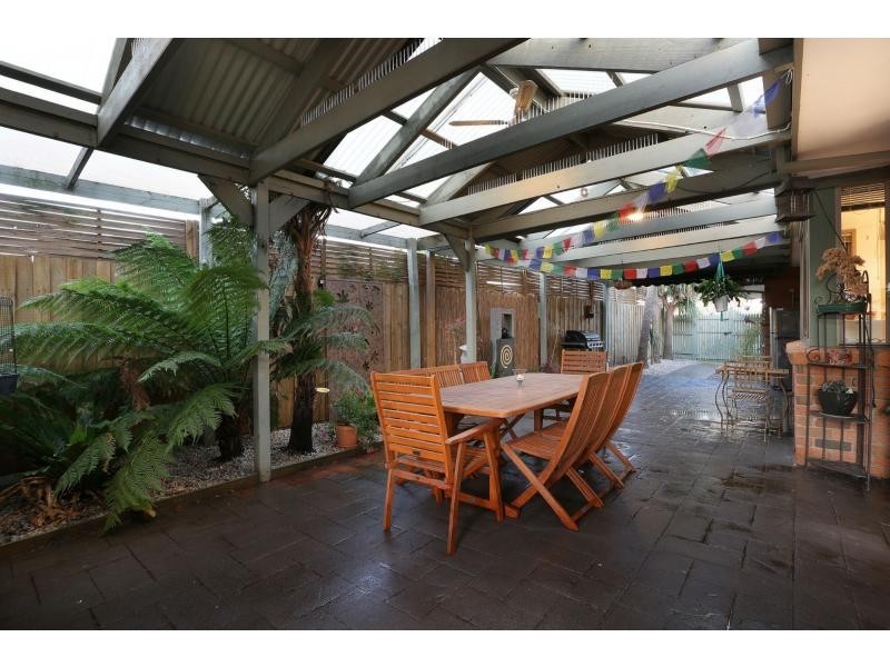 8 Clement Court, Narre Warren South VIC 3805