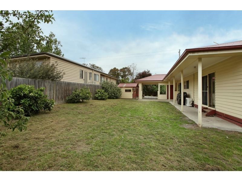 586 Warburton Highway, Seville VIC 3139