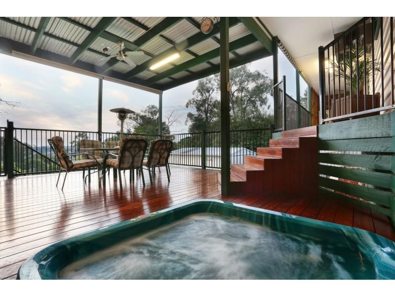 51 Johns Crescent, Mount Evelyn VIC 3796