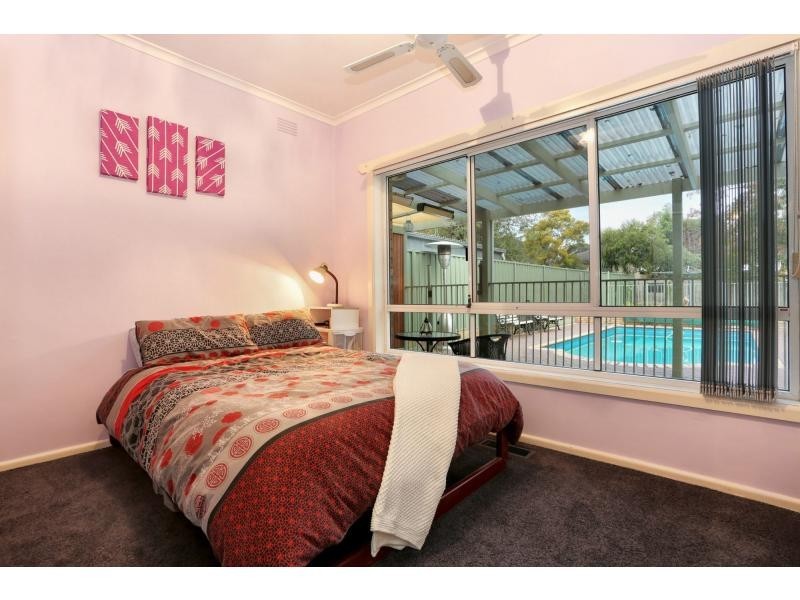 34 Boyana Crescent, Croydon VIC 3136