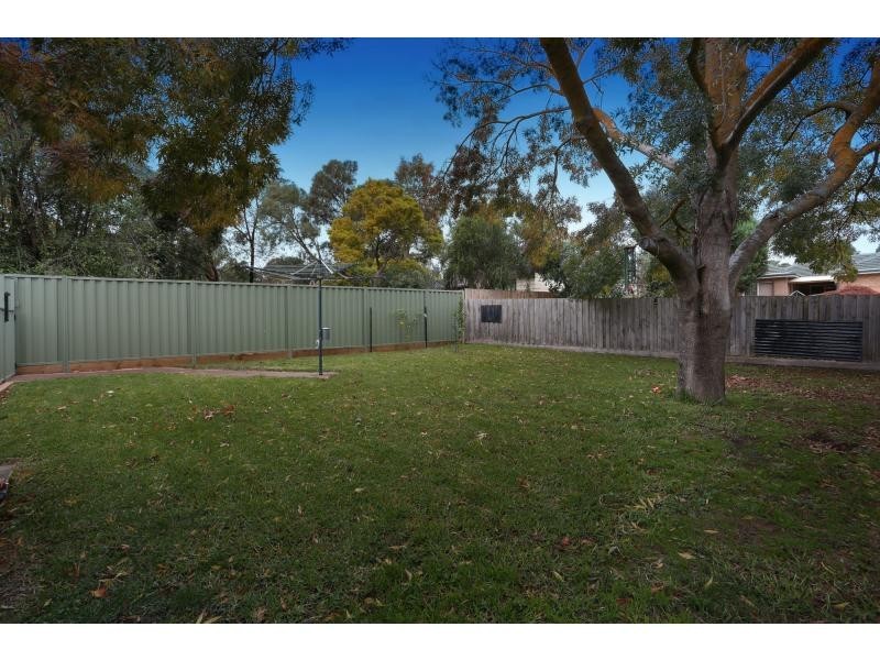 34 Boyana Crescent, Croydon VIC 3136