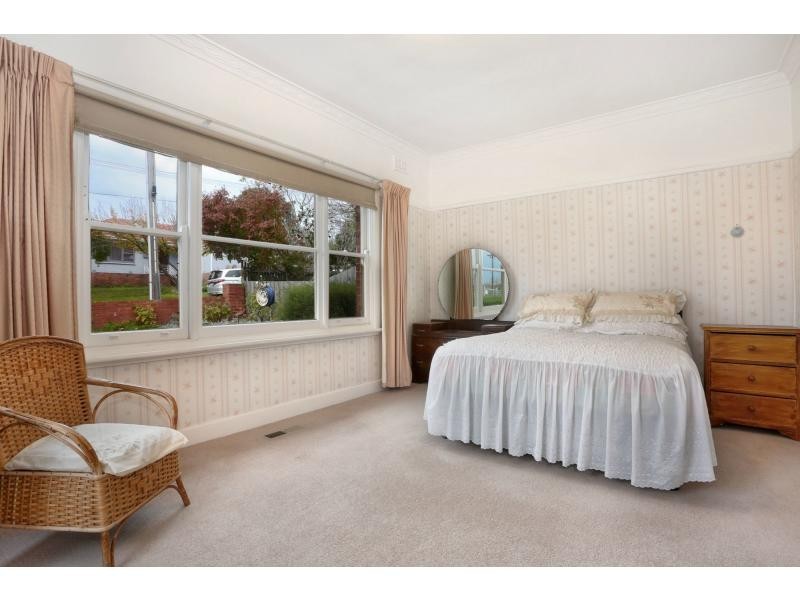 18 Gibson Street, Box Hill South VIC 3128