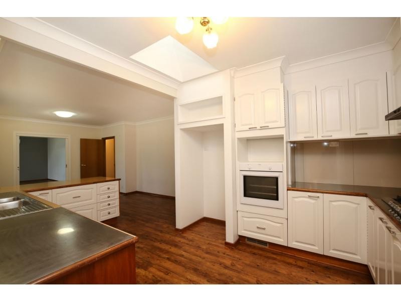 18 Graeme Avenue, Ringwood VIC 3134