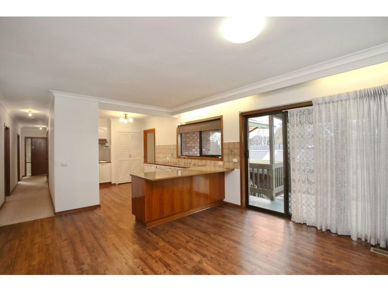 18 Graeme Avenue, Ringwood VIC 3134