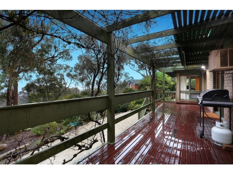 17 Actoal Drive, Montrose VIC 3765