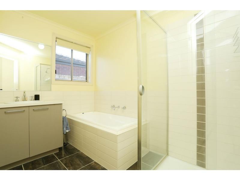 147 Westmeadows Lane, Truganina VIC 3029