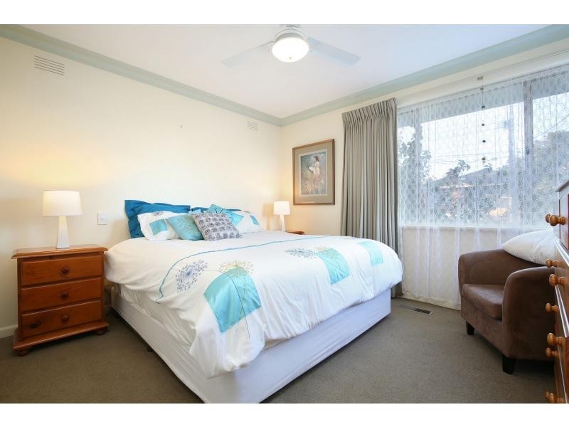 8 Sunhill Avenue, Ringwood VIC 3134