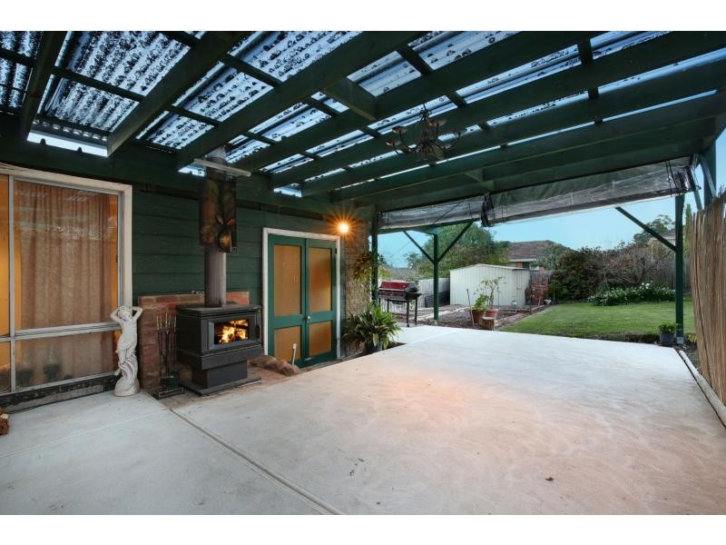 8 Sunhill Avenue, Ringwood VIC 3134