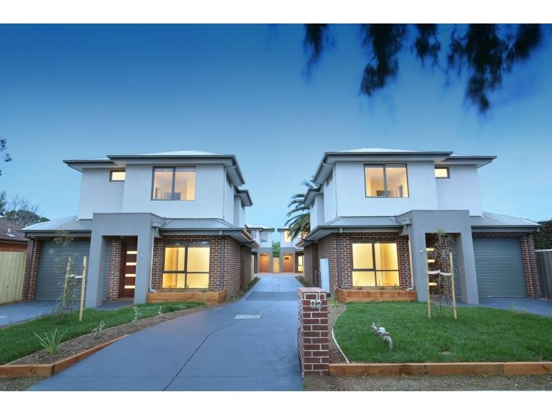 Unit 2/32 Burns Avenue, Clayton South VIC 3169