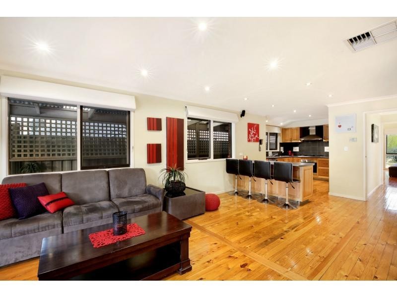 9 Uplands Place, Thomastown VIC 3074