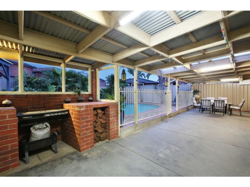 9 Uplands Place, Thomastown VIC 3074