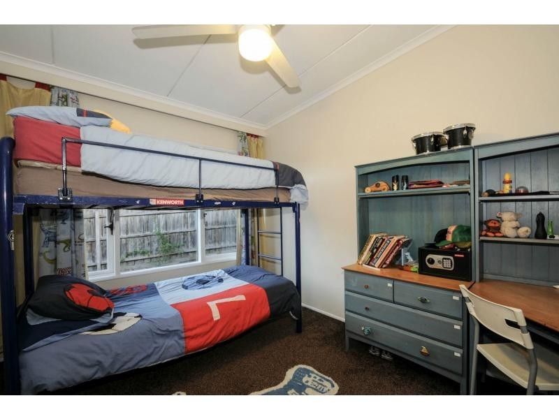 8 California Crescent, Ferntree Gully VIC 3156