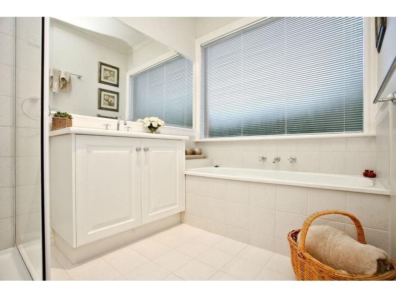 Chirnside Park VIC 3116