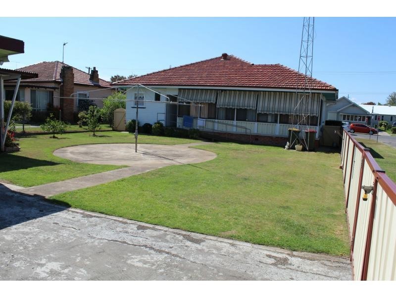 30 West Avenue, Cessnock NSW 2325