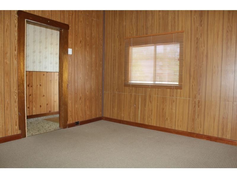 128 Cessnock Road, Neath NSW 2326