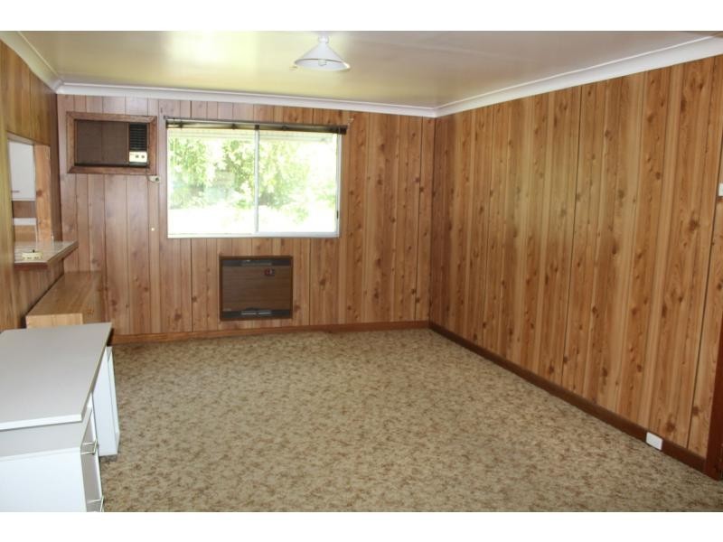 128 Cessnock Road, Neath NSW 2326