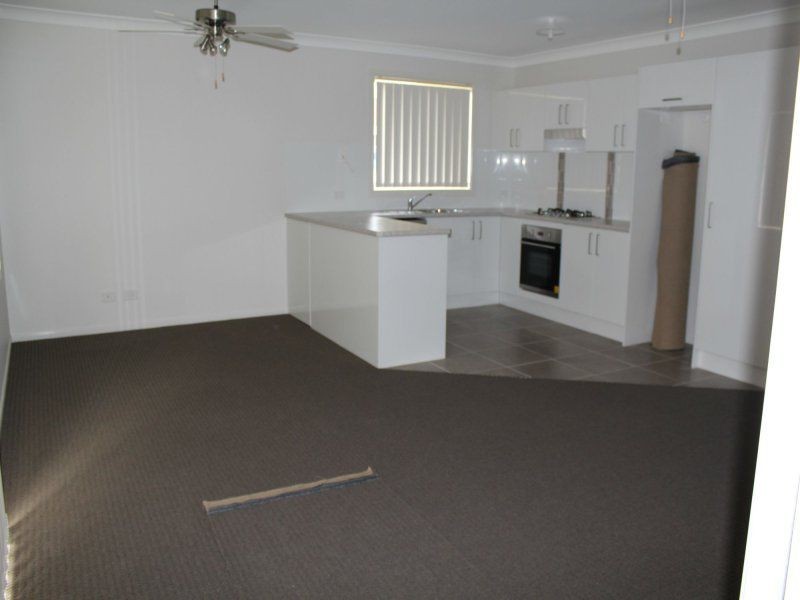 2/1B Hunter Avenue, Cessnock NSW 2325