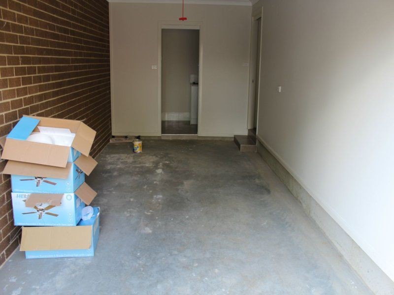 2/1B Hunter Avenue, Cessnock NSW 2325