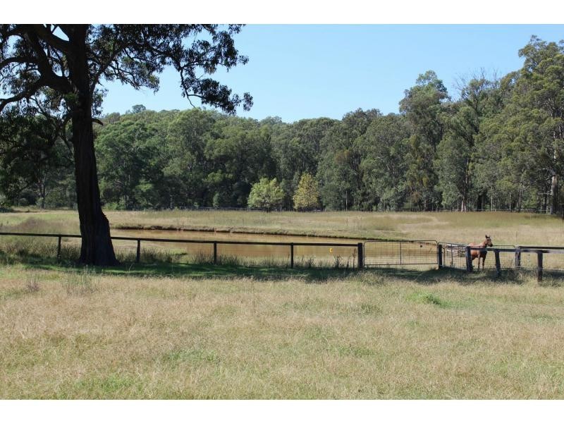 9 Q4 Private Access Road, Ellalong NSW 2325