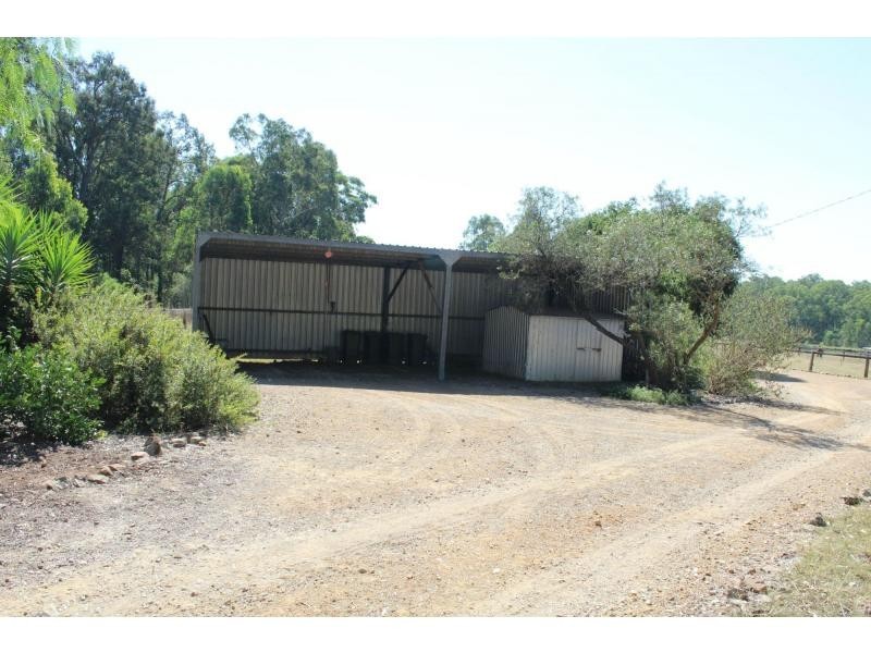9 Q4 Private Access Road, Ellalong NSW 2325