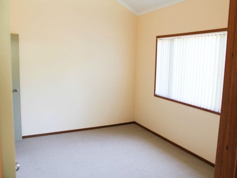 2/9 Q4 Private  Access Road, Ellalong NSW 2325