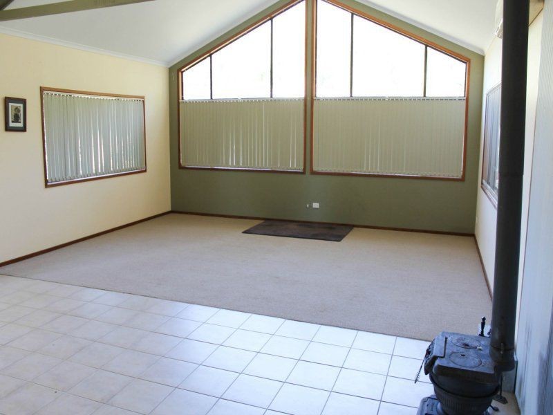 2/9 Q4 Private  Access Road, Ellalong NSW 2325