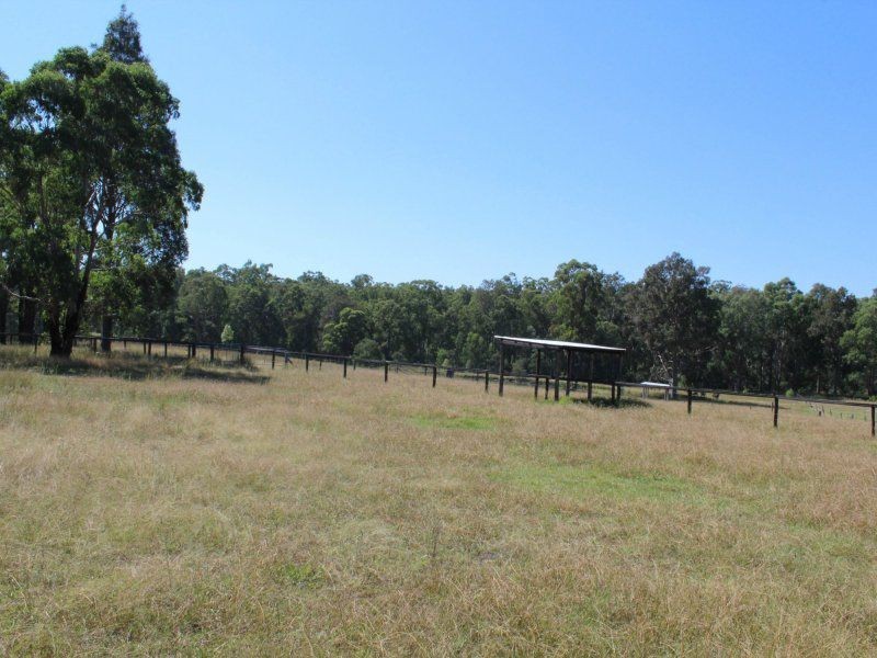 2/9 Q4 Private  Access Road, Ellalong NSW 2325