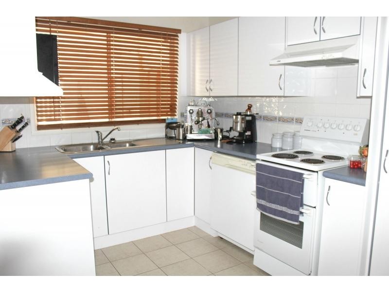 9 Balmoral Avenue, Cessnock NSW 2325