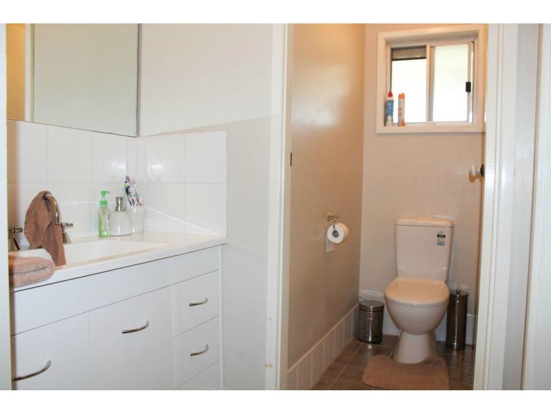 9 Balmoral Avenue, Cessnock NSW 2325