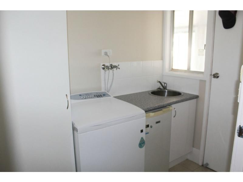 9 Balmoral Avenue, Cessnock NSW 2325