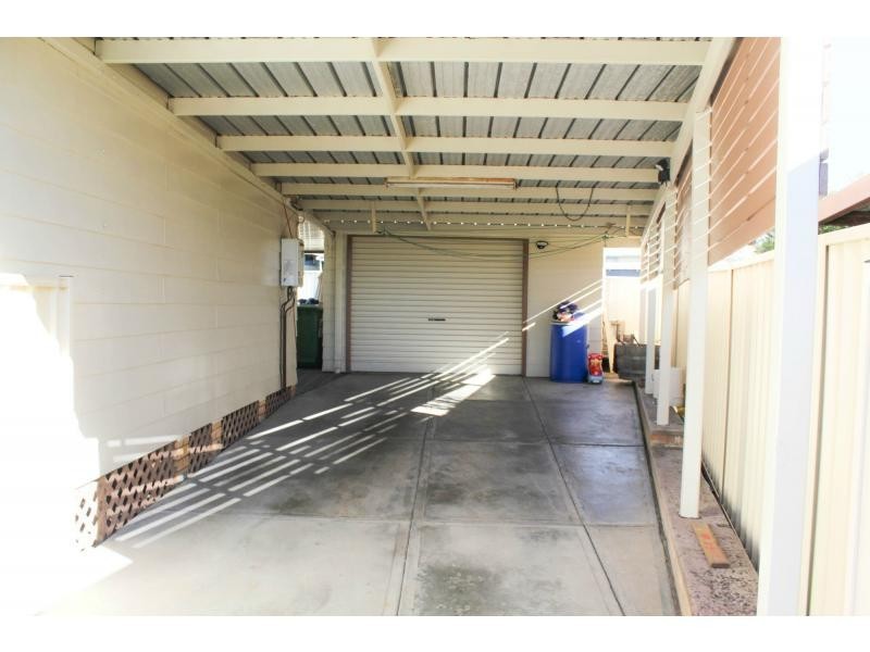 9 Balmoral Avenue, Cessnock NSW 2325