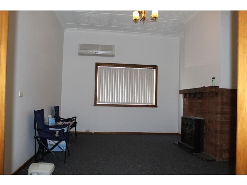 12 Francis Street, Cessnock NSW 2325