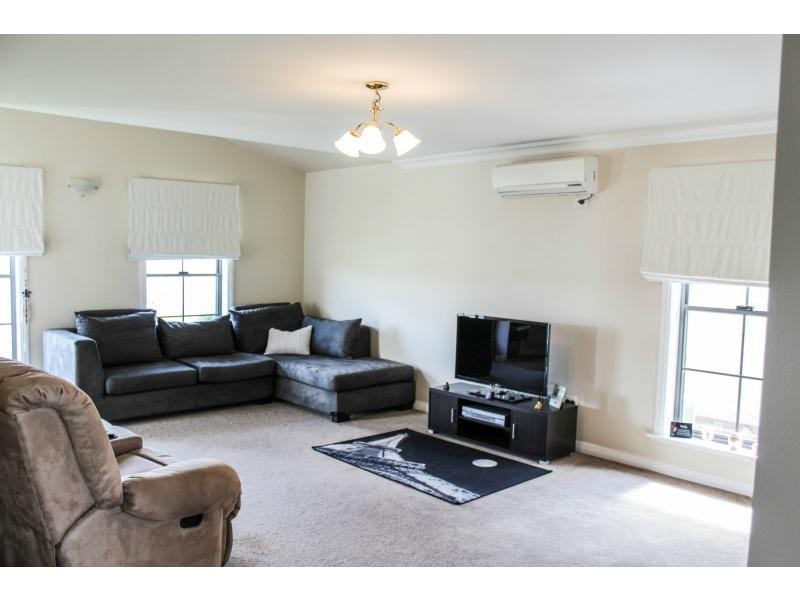 80A Brunker Street, Kurri Kurri NSW 2327