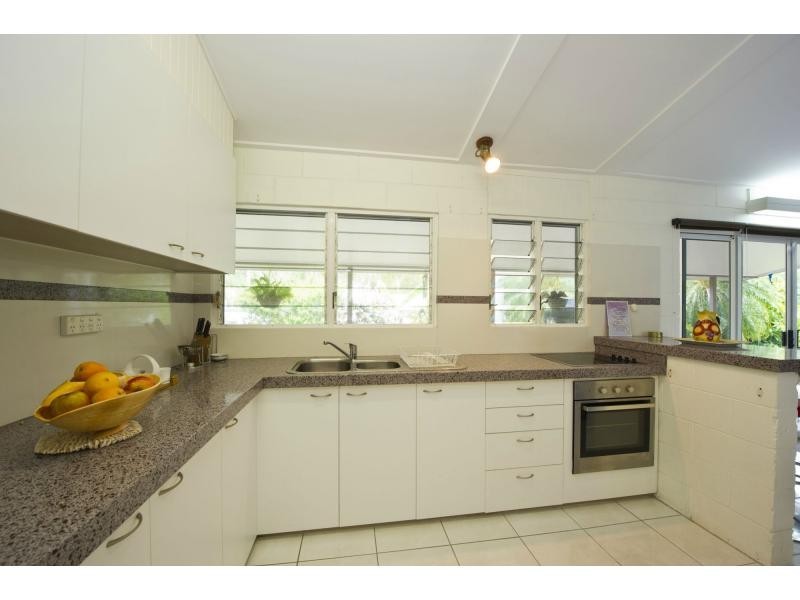 21 The Grove, Nelly Bay, Magnetic Island QLD 4819