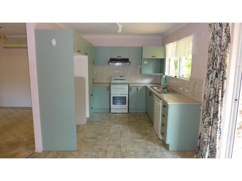 2 Nerita Court, Nelly Bay, Magnetic Island QLD 4819