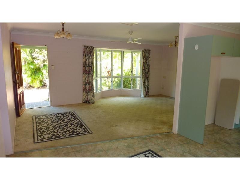 2 Nerita Court, Nelly Bay, Magnetic Island QLD 4819