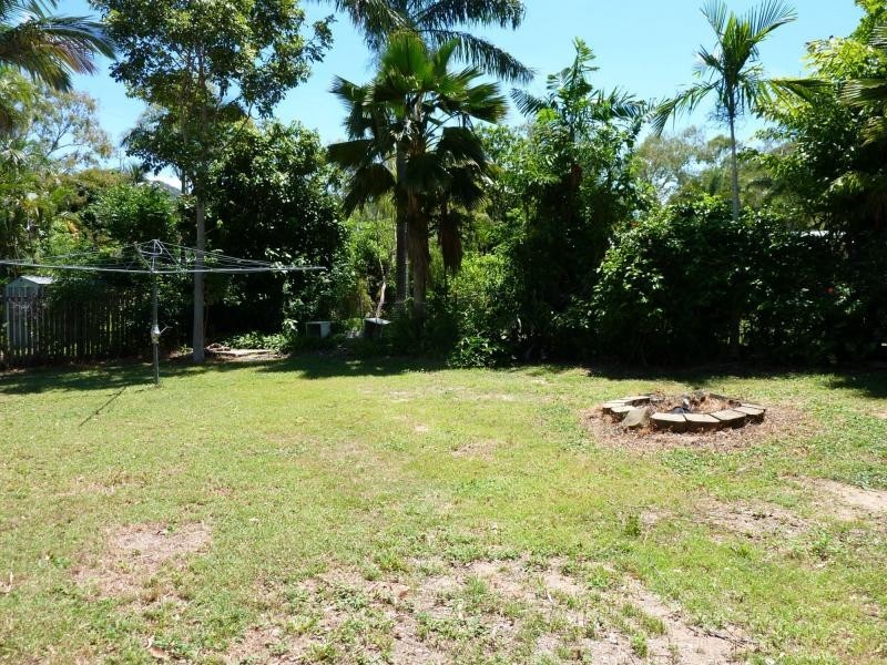 16 Robson Street, Nelly Bay, Magnetic Island QLD 4819