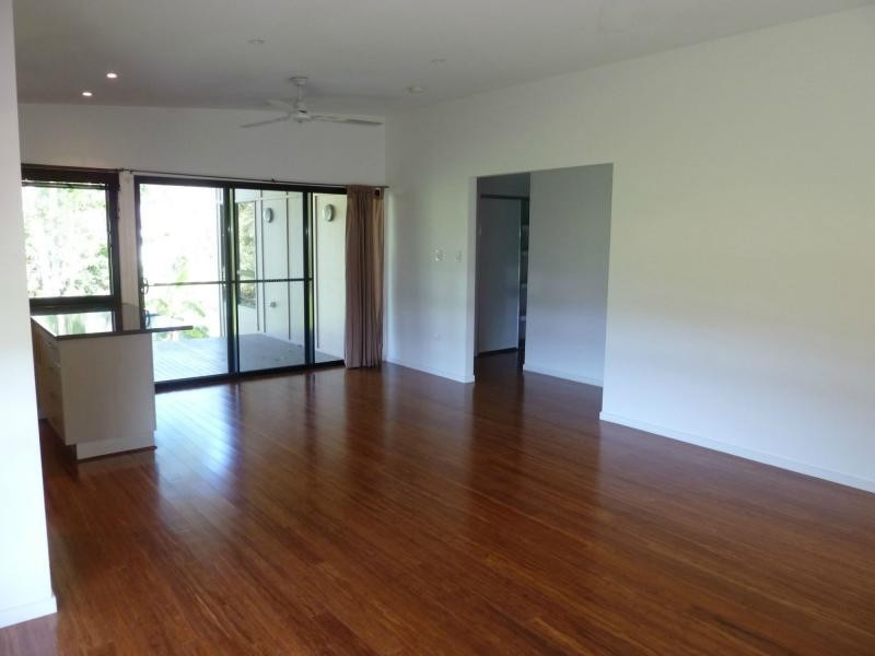 9 Sandals Boulevard, Horseshoe Bay, Magnetic Island QLD 4819