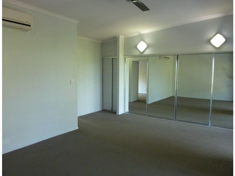 2/20 Yule Street, Picnic Bay QLD 4819