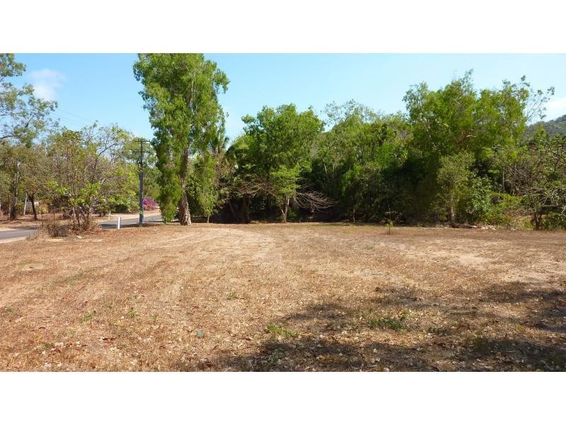 28-30 Sooning Street, Nelly Bay QLD 4819