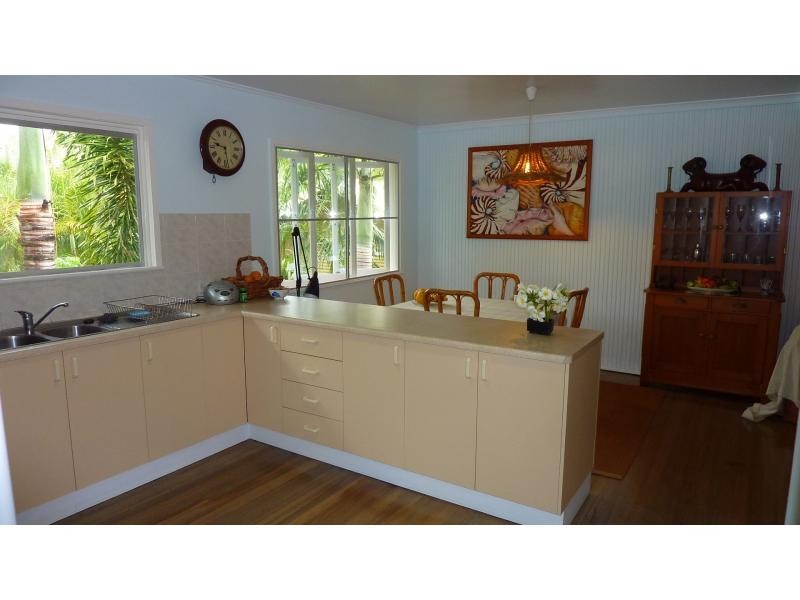 13 Hurst Street, Picnic Bay QLD 4819