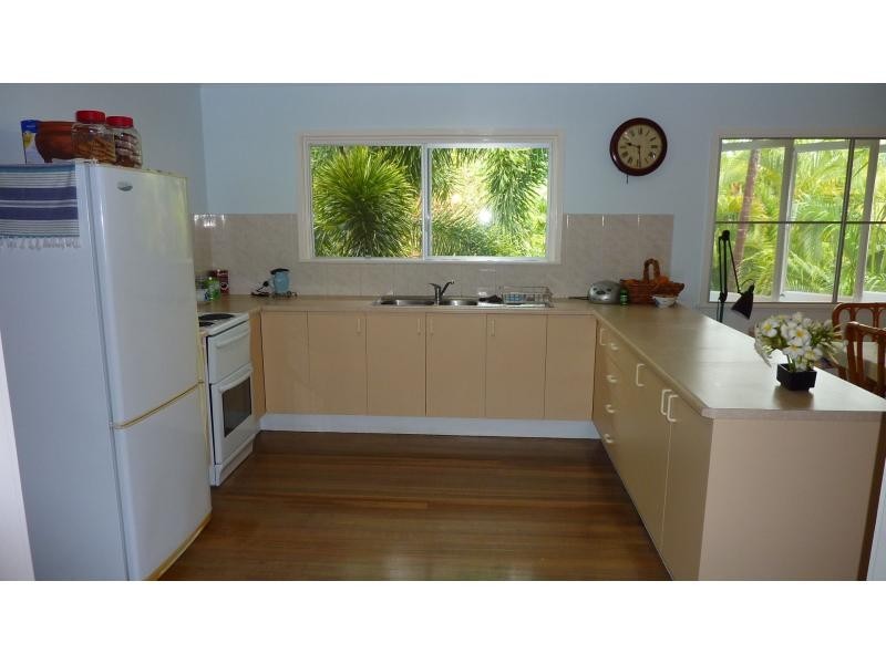13 Hurst Street, Picnic Bay QLD 4819